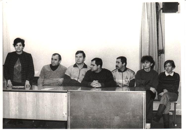 Сборная СССР_Бабушкина Анатолия Григорьевича. На них он сам, Вохмянин Владимир, Света Смирнова и Авраменко Геннадий Сборная СССР_Бабушкина Анатолия Григорьевича. На них он сам, Вохмянин Владимир, Света Смирнова и Авраменко Геннадий